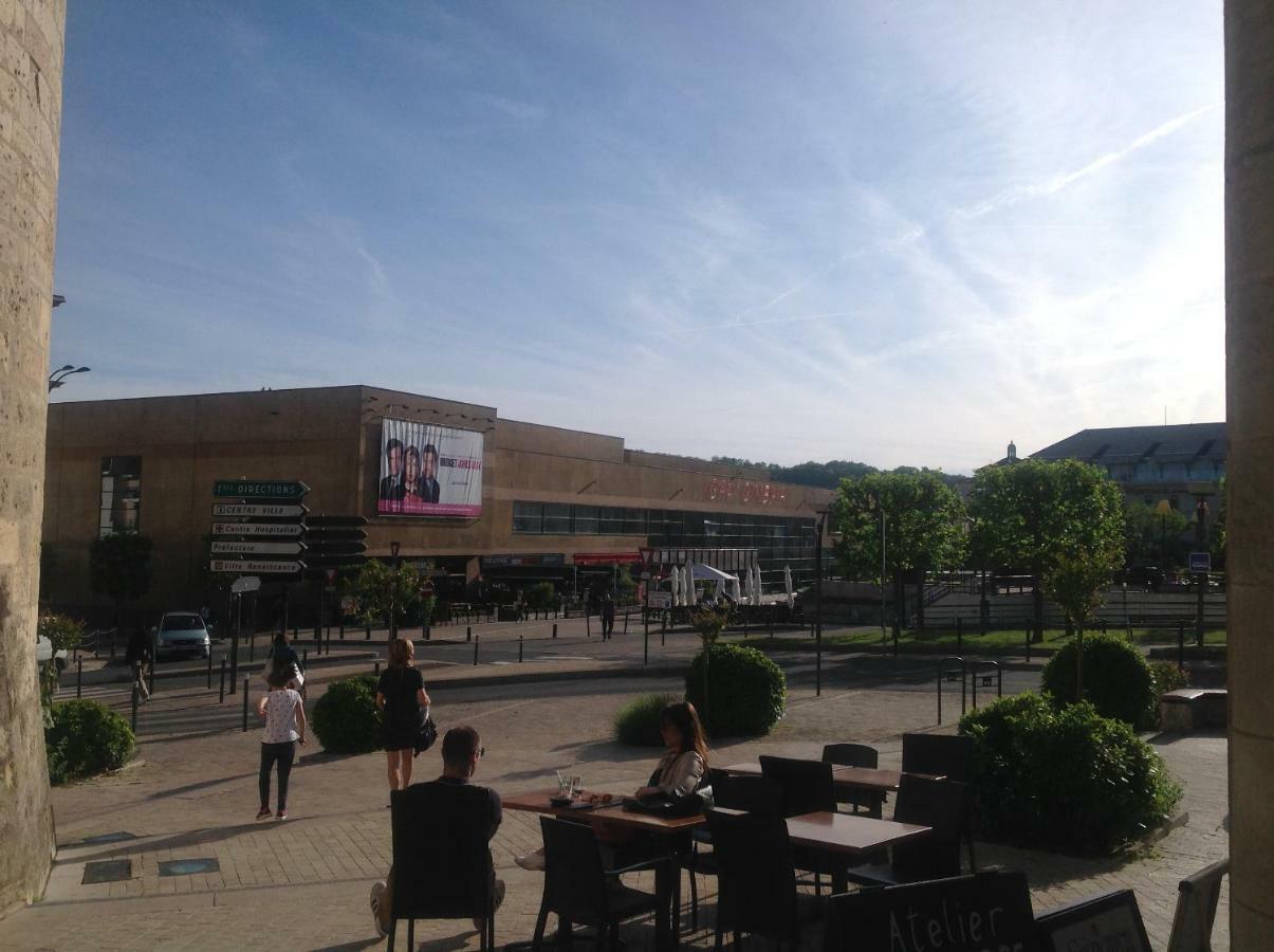 Appart En Duplex Climatise Coeur De Ville Périgueux Buitenkant foto